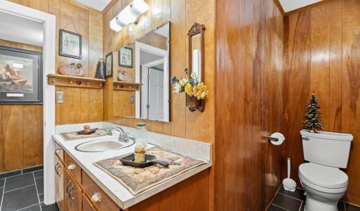 Photo #32 of 1921 Tabby Ln, Altavista, VA 1.4 acres