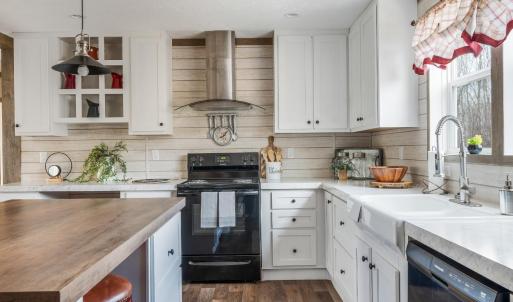 Photo #9 of 2480 Stage Road, Concord, VA 1.9 acres