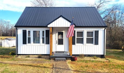 Photo #1 of 707 12th Street, Altavista, VA 0.2 acres