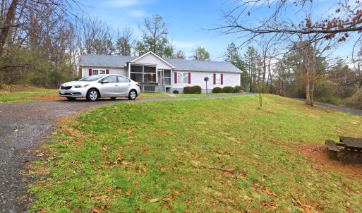 Photo #32 of 10406 Richmond Highway, Lynchburg, VA 1.2 acres