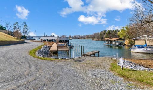 Photo #19 of 16109 Smith Mountain Lake Parkway, Huddleston, VA