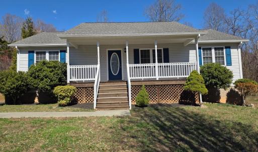 Photo #1 of 229 Lee Grant Avenue, Appomattox, VA 0.6 acres