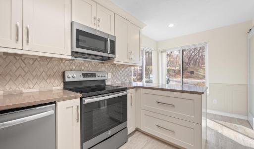 Photo #12 of 1314 Twin Springs Court, Forest, VA