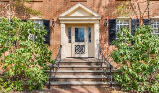 Photo #4 of 2121 Surrey Place, Lynchburg, VA 0.8 acres