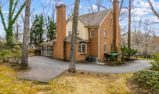 Photo #55 of 2121 Surrey Place, Lynchburg, VA 0.8 acres