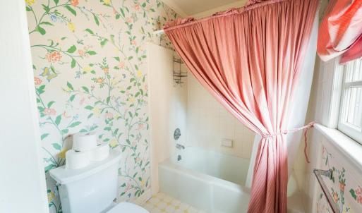 Photo #38 of 2121 Surrey Place, Lynchburg, VA 0.8 acres