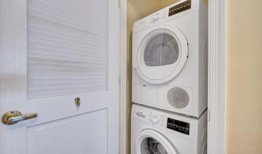 Photo #18 of 1273 Graves Harbor Trail, Huddleston, VA