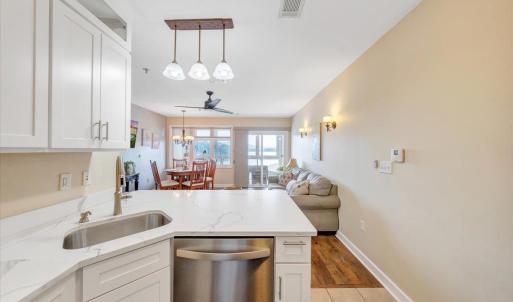 Photo #4 of 1273 Graves Harbor Trail, Huddleston, VA