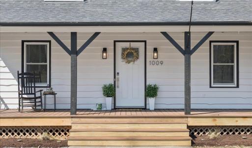 Photo #5 of 1009 Guardian Circle, Huddleston, VA 1.6 acres