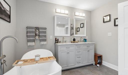 Photo #31 of 1009 Guardian Circle, Huddleston, VA 1.6 acres