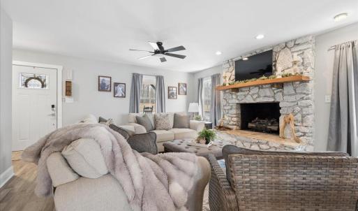 Photo #10 of 1009 Guardian Circle, Huddleston, VA 1.6 acres