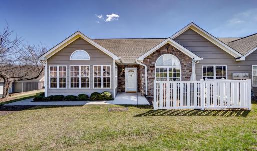 Photo #2 of 1106 Jefferson Way, Forest, VA