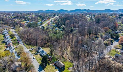 Photo #48 of 4928 Windsor Avenue, Lynchburg, VA 0.3 acres