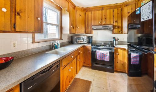 Photo #10 of 1071 Great Oaks Road, Forest, VA 0.7 acres