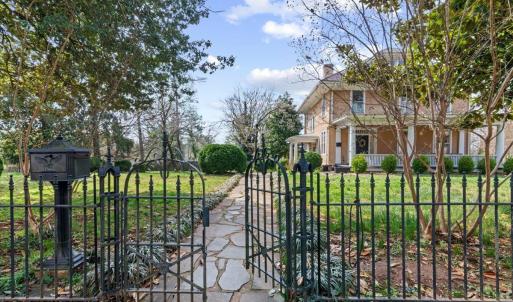 Photo #5 of 201 Harrison Street, Lynchburg, VA 0.4 acres