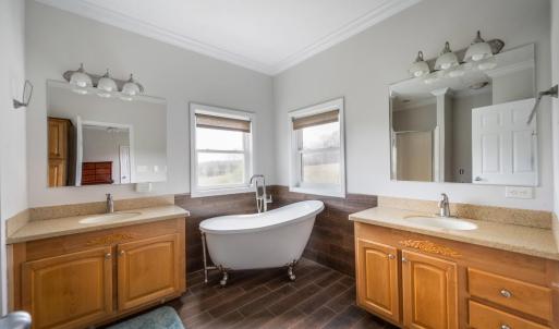 Photo #23 of 4072 Red Oak School Road, Concord, VA 35.6 acres