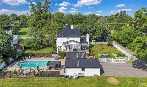 Photo #3 of 1221 Oakwood Street, Bedford, VA 1.9 acres