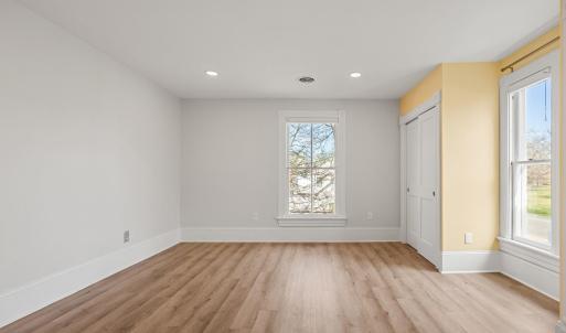 Photo #51 of 1221 Oakwood Street, Bedford, VA 1.9 acres