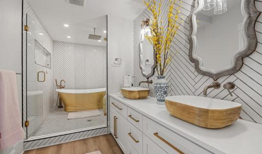 Photo #42 of 1221 Oakwood Street, Bedford, VA 1.9 acres