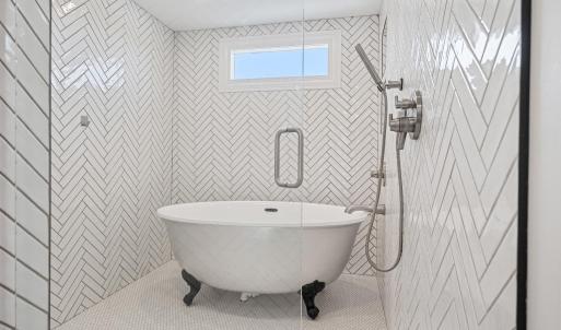 Photo #59 of 1221 Oakwood Street, Bedford, VA 1.9 acres