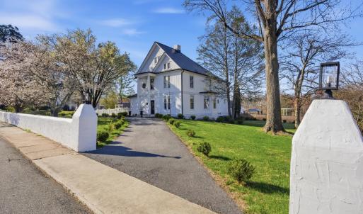 Photo #81 of 1221 Oakwood Street, Bedford, VA 1.9 acres