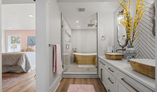 Photo #41 of 1221 Oakwood Street, Bedford, VA 1.9 acres