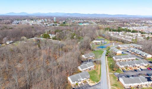 Photo #38 of 15 Beacon Court, Lynchburg, VA