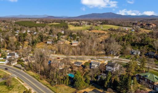 Photo #14 of 3853 Peakland Place, Lynchburg, VA 0.6 acres
