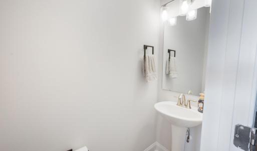 Photo #18 of 1110 Lochwood Hill Drive, Goode, VA 1.0 acres