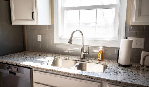 Photo #10 of 1110 Lochwood Hill Drive, Goode, VA 1.0 acres