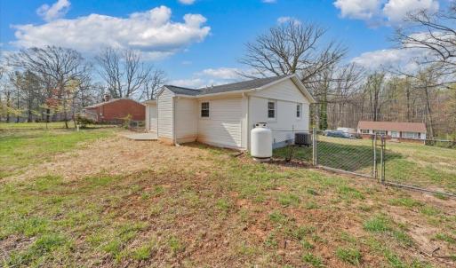 Photo #31 of 471 Briar Cliff Circle, Lynchburg, VA 0.5 acres