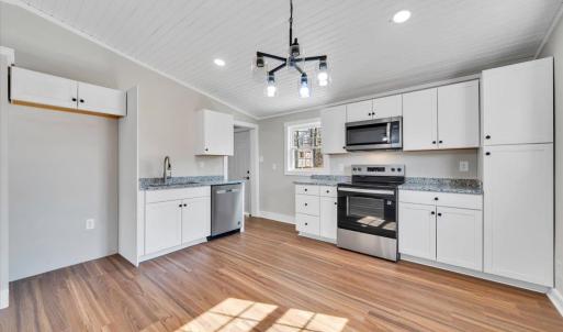 Photo #9 of 471 Briar Cliff Circle, Lynchburg, VA 0.5 acres