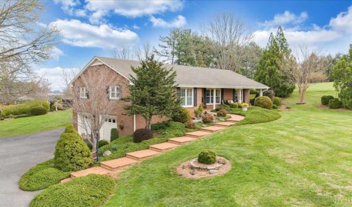 Photo #2 of 1720 Wycliffe Street, Bedford, VA 0.9 acres