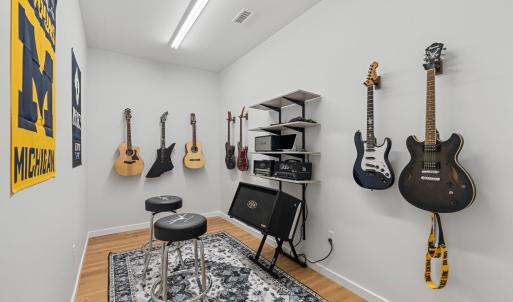 Music Room/2nd primary closet