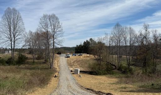 Photo #27 of 8714 Hat Creek Road, Brookneal, VA 1.1 acres