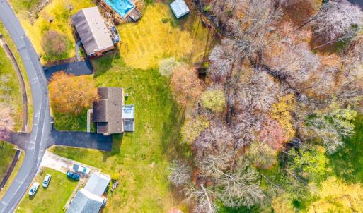 Photo #2 of 209 Stonehouse Drive, Lynchburg, VA 0.9 acres