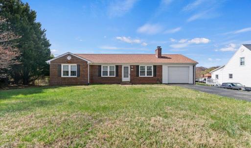 Photo #1 of 134 Hunt Club Dr, Madison Heights, VA 0.5 acres