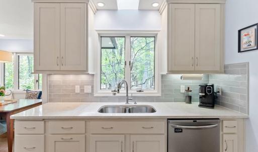 Photo #21 of 101 Oakmont Court, Lynchburg, VA 2.2 acres