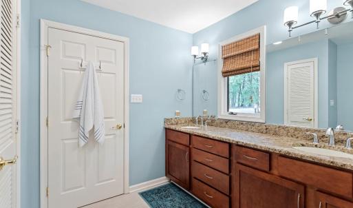 Photo #38 of 101 Oakmont Court, Lynchburg, VA 2.2 acres