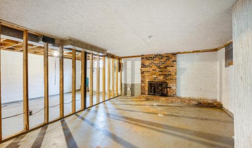 Photo #39 of 733 Oakville Road, Appomattox, VA 1.0 acres