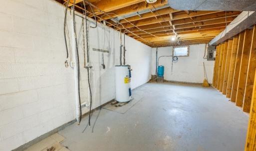 Photo #40 of 733 Oakville Road, Appomattox, VA 1.0 acres