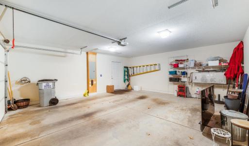 Photo #32 of 1099 Jefferson Way, Forest, VA