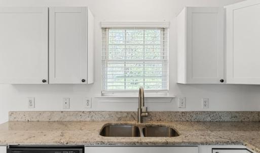 Photo #8 of 340 Blackhawke Drive, Lynchburg, VA 0.2 acres