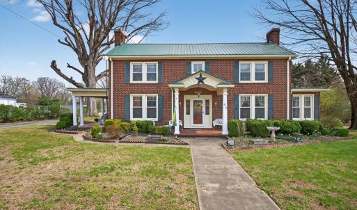 Photo #2 of 412 Main Street, Gretna, VA 1.0 acres