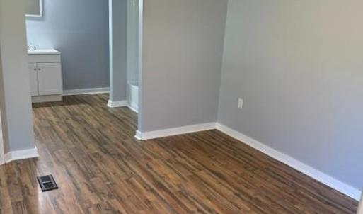 Photo #4 of 5334 Smith Mountain Lake Parkway, Huddleston, VA 1.8 acres