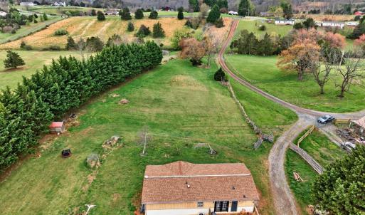 Photo #3 of 1131 Pauley Place, Bedford, VA 2.7 acres