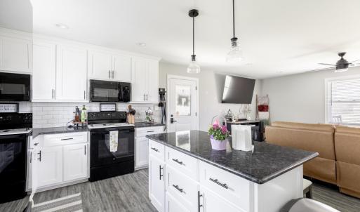 Photo #12 of 165 Robertson Ln, Danville, VA 1.0 acres