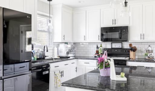 Photo #8 of 165 Robertson Ln, Danville, VA 1.0 acres