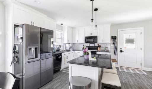 Photo #7 of 165 Robertson Ln, Danville, VA 1.0 acres