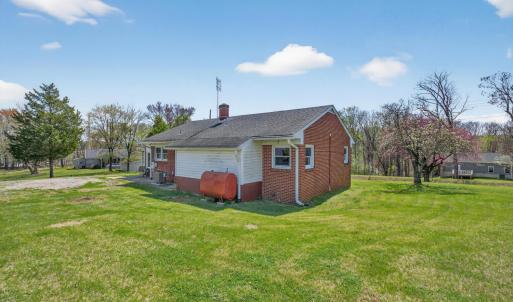 Photo #32 of 2412 Lynch Mill Road, Altavista, VA 1.2 acres